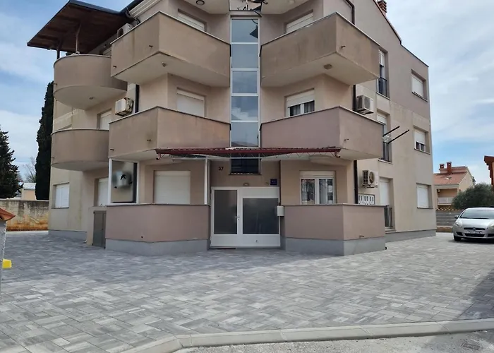 Nada *** Apartman Medulin